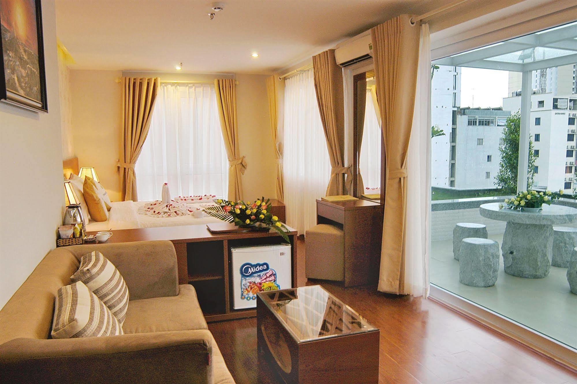 Nam Hung Hotel Nha Trang Exterior foto