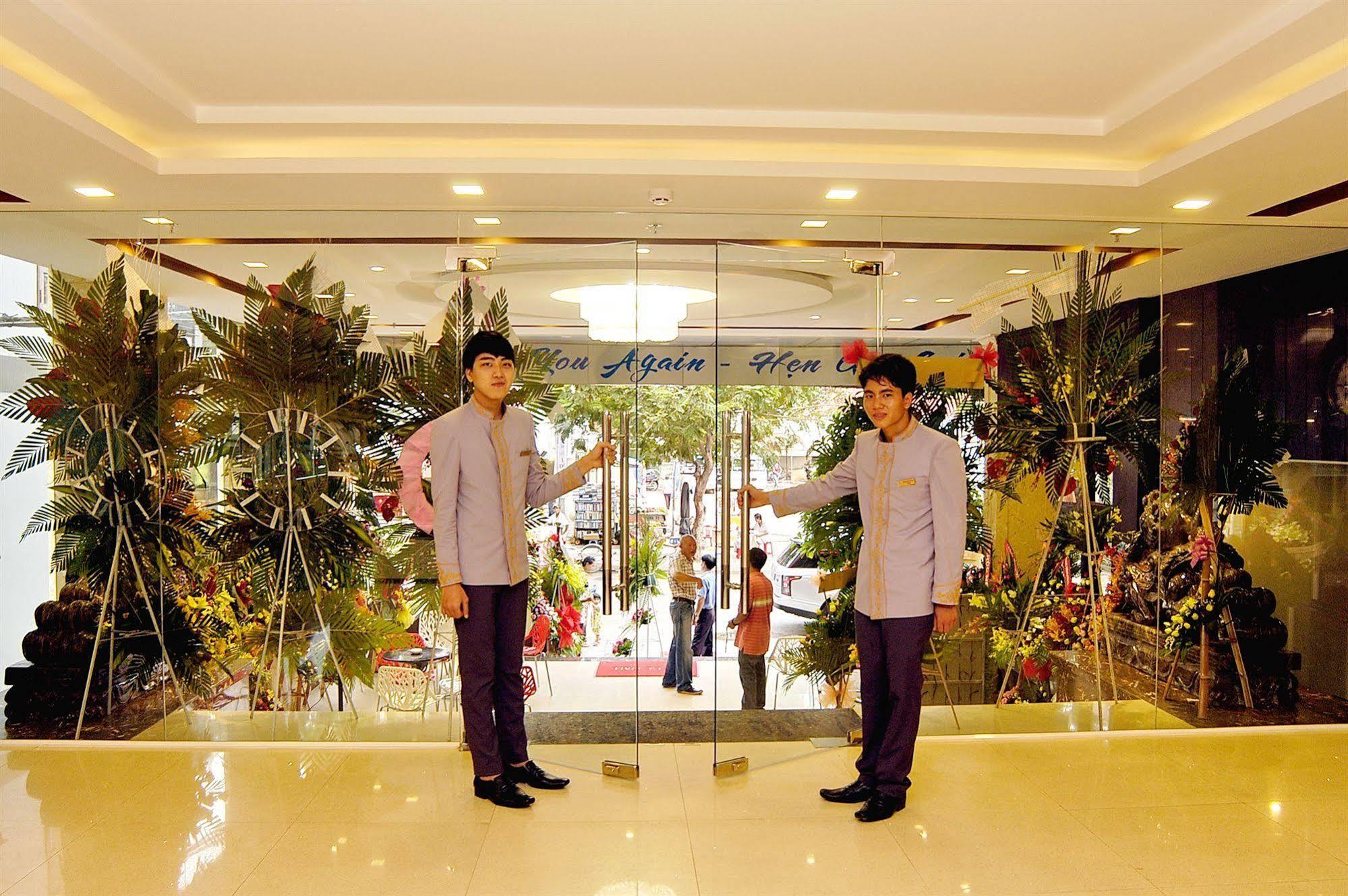 Nam Hung Hotel Nha Trang Exterior foto