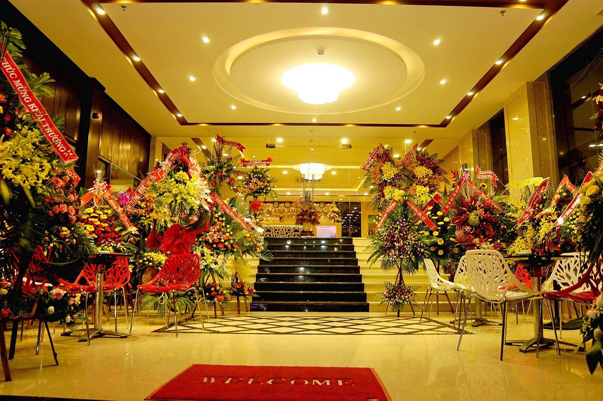 Nam Hung Hotel Nha Trang Exterior foto